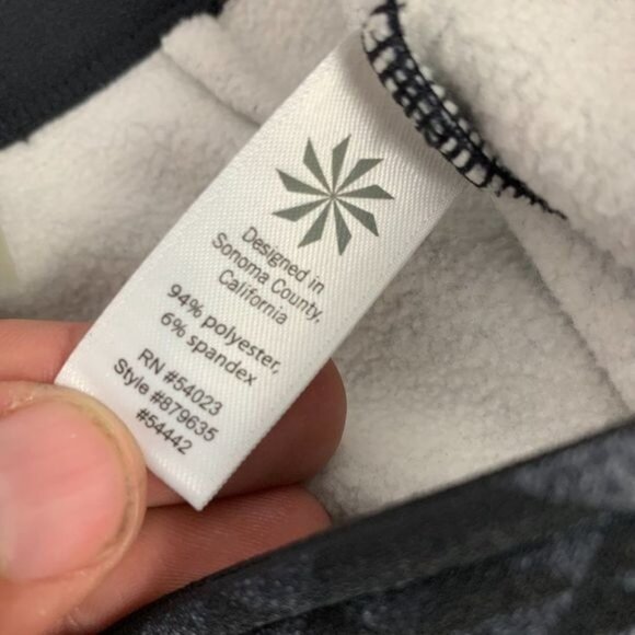 Athleta XS Aztec Print Quilted Skirt Black & Gray Polyester Spandex Blend - Picture 4 of 6